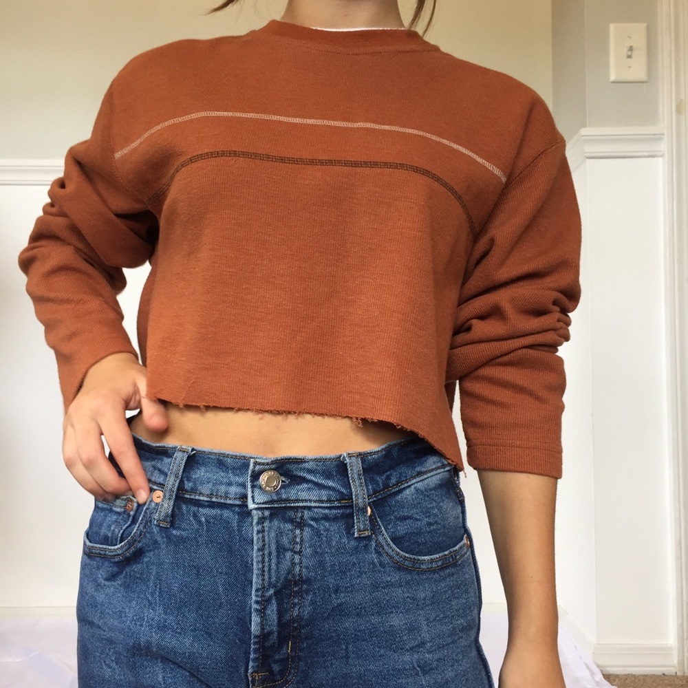 RUSTY ORANGE CROP SWEATER sold